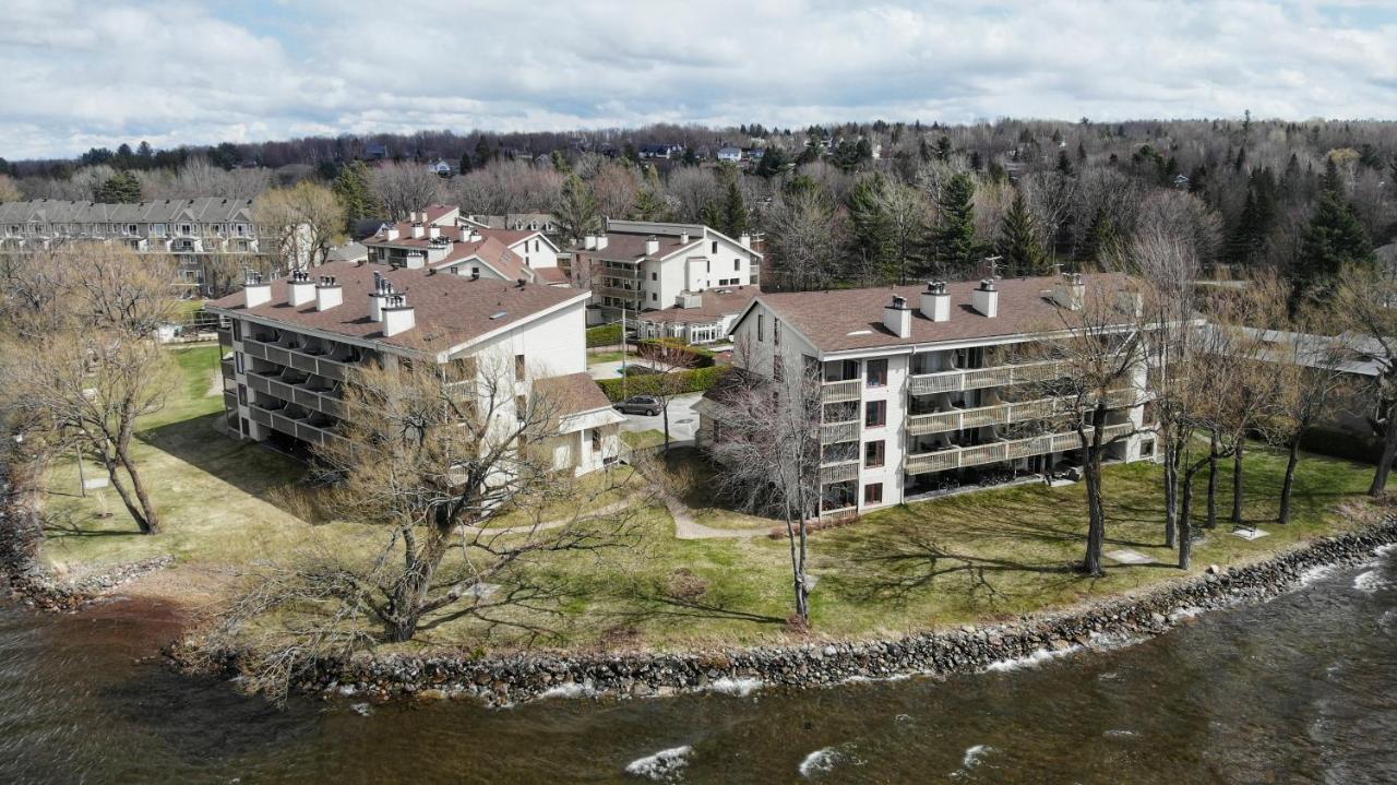 Location Tourisme Estrie - Oberge Du Village Magog Dış mekan fotoğraf